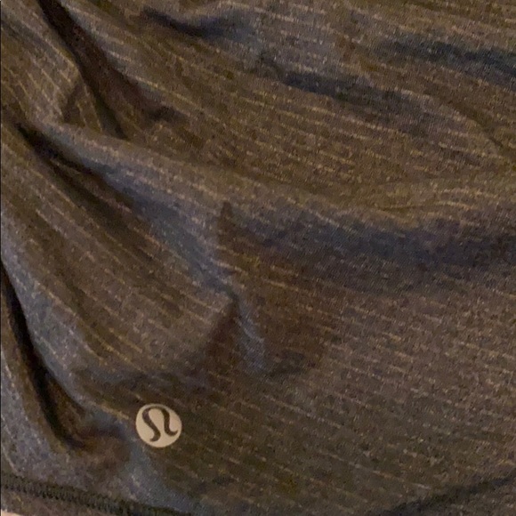 Lulu tank with built in bra - Picture 4 of 5